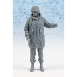 U.S. Soldier with fishtail parka (opening door) (3 heads) 1/35