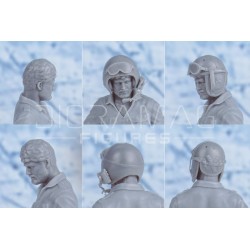 IDF Tank Crew 50's - 70's - Leaning on Vehicle (3 heads) 1/35