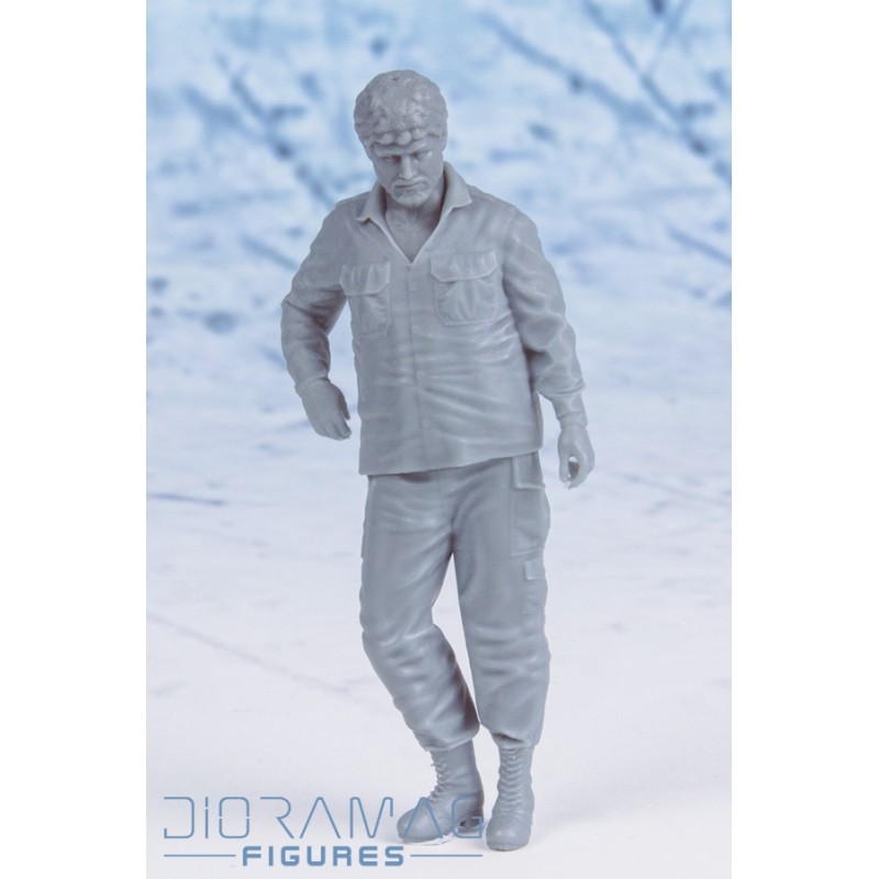 IDF Tank Crew 50's - 70's - Leaning on Vehicle (3 heads) 1/35